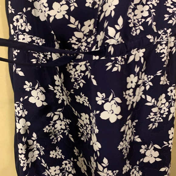 41 Hawthorn Dress | Blue/Floral Pattern | Size S - Picture 4 of 7